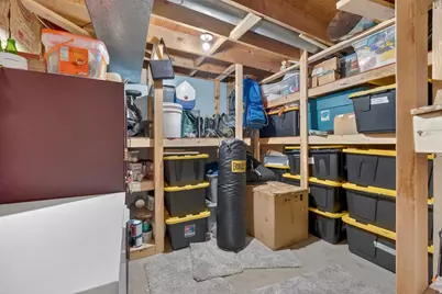 9609 S Tj Dr E, Sandy, UT 84070 - Photo 27