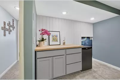 9609 S Tj Dr E, Sandy, UT 84070 - Photo 21