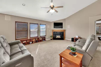 2141 W Aspen Wood Loop N, Lehi, UT 84048 - Photo 5