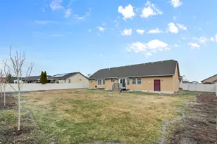5493 W Varenna St, Herriman, UT 84096 - Photo 21