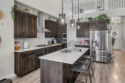 1085 N Coachman Ln, Spanish Fork, UT 84660 - Photo 5