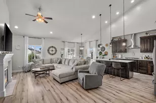 1085 N Coachman Ln, Spanish Fork, UT 84660 - Photo 3