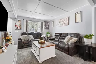 1064 E Fort Ln, Ogden, UT 84404 - Photo 7