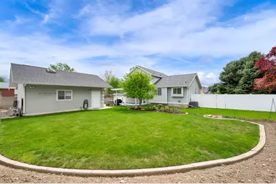 1886 W 8250 S #13, West Jordan, UT 84088 - Photo 9