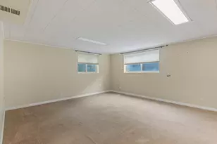 1204 E Iris Ln, Millcreek, UT 84106 - Photo 19