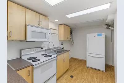 1204 E Iris Ln, Millcreek, UT 84106 - Photo 23