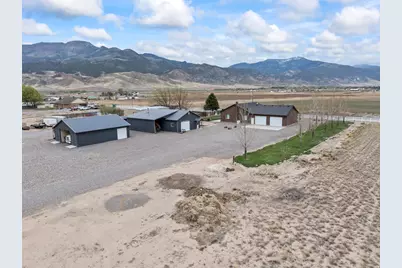 1165 E Austin Dr, Elsinore, UT 84724 - Photo 89