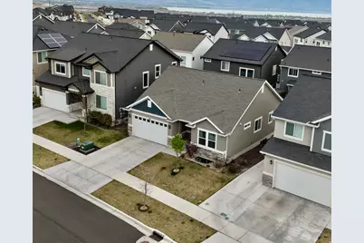 128 N Foxmoor Way, Saratoga Springs, UT 84045 - Photo 1