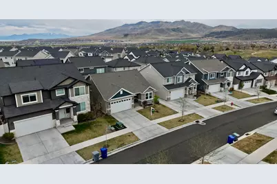 128 N Foxmoor Way, Saratoga Springs, UT 84045 - Photo 3