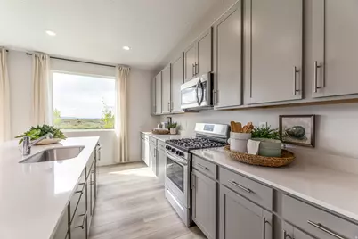 1791 W Golden Magic Ln #3174, Saratoga Springs, UT 84045 - Photo 5