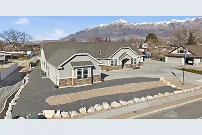 278 E Larsen Ln, Harrisville, UT 84404 - Photo 3