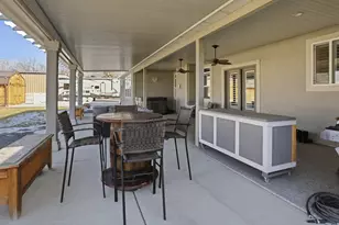 278 E Larsen Ln, Harrisville, UT 84404 - Photo 23