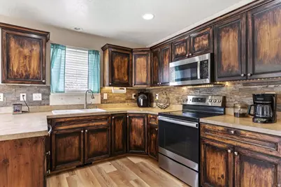 2249 W Craig Ln, Syracuse, UT 84075 - Photo 27