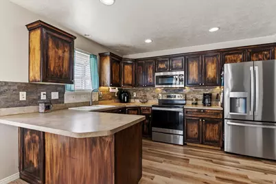 2249 W Craig Ln, Syracuse, UT 84075 - Photo 5