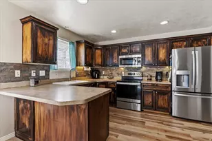 2249 W Craig Ln, Syracuse, UT 84075 - Photo 5