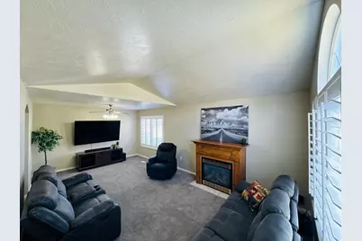 2249 W Craig Ln, Syracuse, UT 84075 - Photo 3