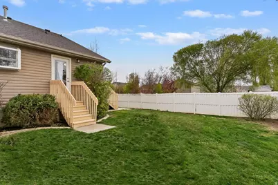 2249 W Craig Ln, Syracuse, UT 84075 - Photo 19