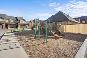 336 S 930 W, Pleasant Grove, UT 84062 - Photo 23