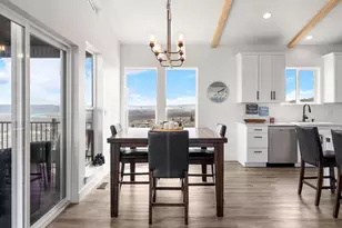 831 W Sunrise Cir, Garden City, UT 84028 - Photo 13