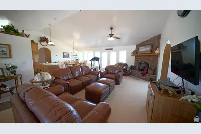 4551 S 600 E, Torrey, UT 84775 - Photo 25