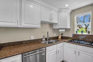 1018 E Sagehill Dr S, Holladay, UT 84124 - Photo 11