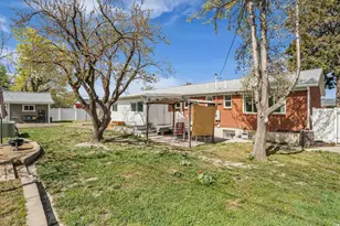 1018 E Sagehill Dr S, Holladay, UT 84124 - Photo 43