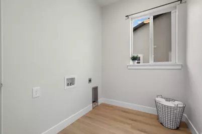 3638 S Garibaldi Way, Saratoga Springs, UT 84045 - Photo 25