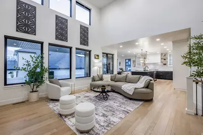 10581 S Verda Cir, South Jordan, UT 84095 - Photo 9