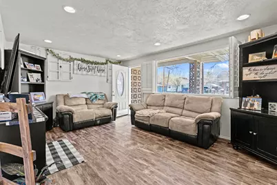 813 Canyon Rd, Ogden, UT 84404 - Photo 9