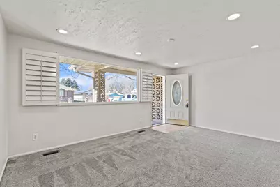 813 Canyon Rd, Ogden, UT 84404 - Photo 3