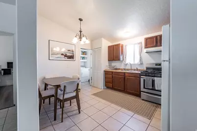 17 W Tiny Wood Dr S, Sandy, UT 84070 - Photo 9