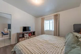 17 W Tiny Wood Dr S, Sandy, UT 84070 - Photo 17