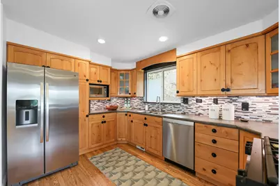 3591 E Yosemite Dr, Salt Lake City, UT 84109 - Photo 9