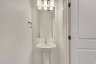 409 N 360 W, Vineyard, UT 84059 - Photo 7