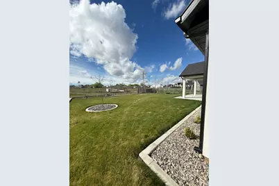 2295 S 3150 W, West Haven, UT 84401 - Photo 7