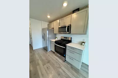 1051 Merchant Rd, Saratoga Springs, UT 84043 - Photo 9