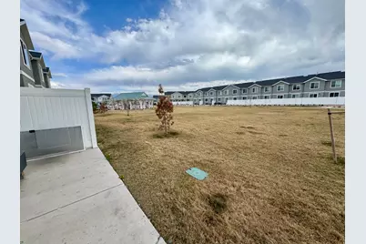 1051 Merchant Rd, Saratoga Springs, UT 84043 - Photo 13