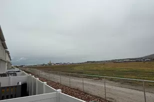 5124 E Lakefield Dr, Eagle Mountain, UT 84005 - Photo 41