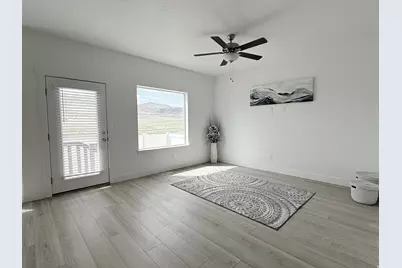 5124 E Lakefield Dr, Eagle Mountain, UT 84005 - Photo 7