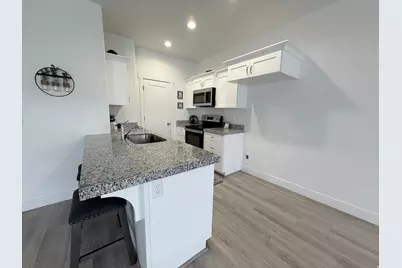 5124 E Lakefield Dr, Eagle Mountain, UT 84005 - Photo 11