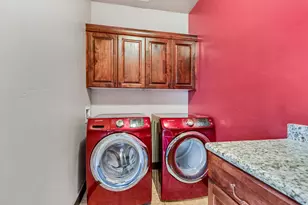 5009 N Ravencrest Ln E, Lehi, UT 84043 - Photo 37