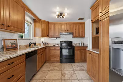 1280 E Lillie Cir, Murray, UT 84121 - Photo 15