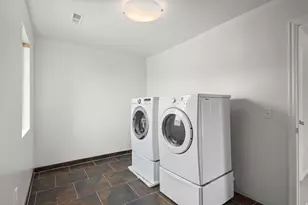 2181 E Bald Eagle Ct, Draper, UT 84020 - Photo 35