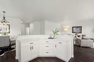 2181 E Bald Eagle Ct, Draper, UT 84020 - Photo 17