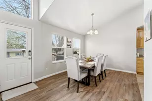 2071 W 2200 S, Syracuse, UT 84075 - Photo 9