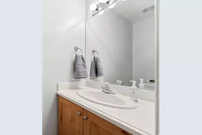 2071 W 2200 S, Syracuse, UT 84075 - Photo 11