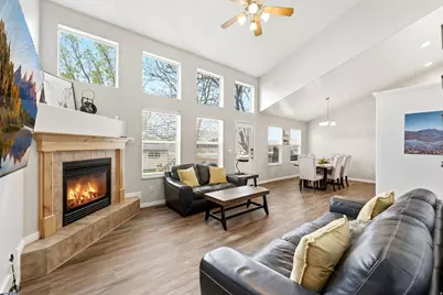 2071 W 2200 S, Syracuse, UT 84075 - Photo 5