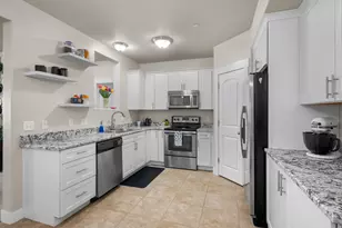 1977 N Crest Rd, Saratoga Springs, UT 84045 - Photo 9