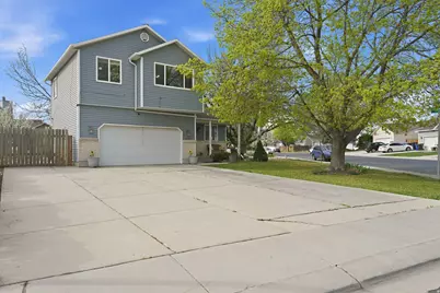 8127 S Creekwood Dr, West Jordan, UT 84088 - Photo 7