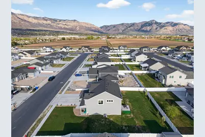 2429 W 2900 N, Farr West, UT 84404 - Photo 35